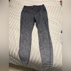 All in Motion Black and White leggings